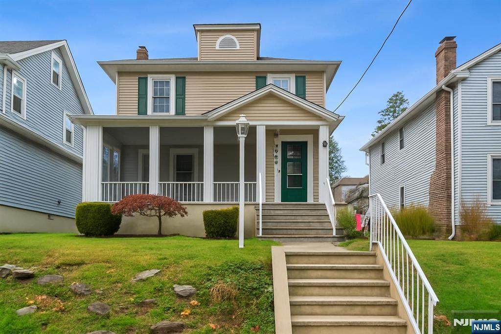 149 Crestwood Avenue - Photo 1