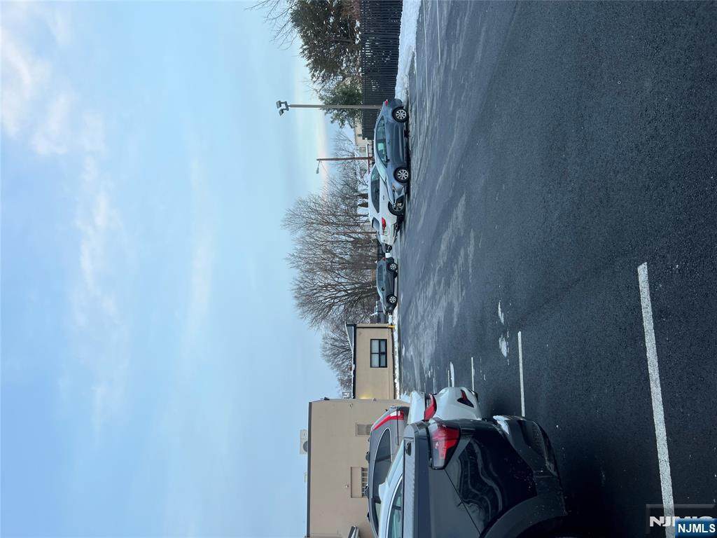 https://bt-photos.global.ssl.fastly.net/njmls/orig_boomver_1_25043751-1.jpg