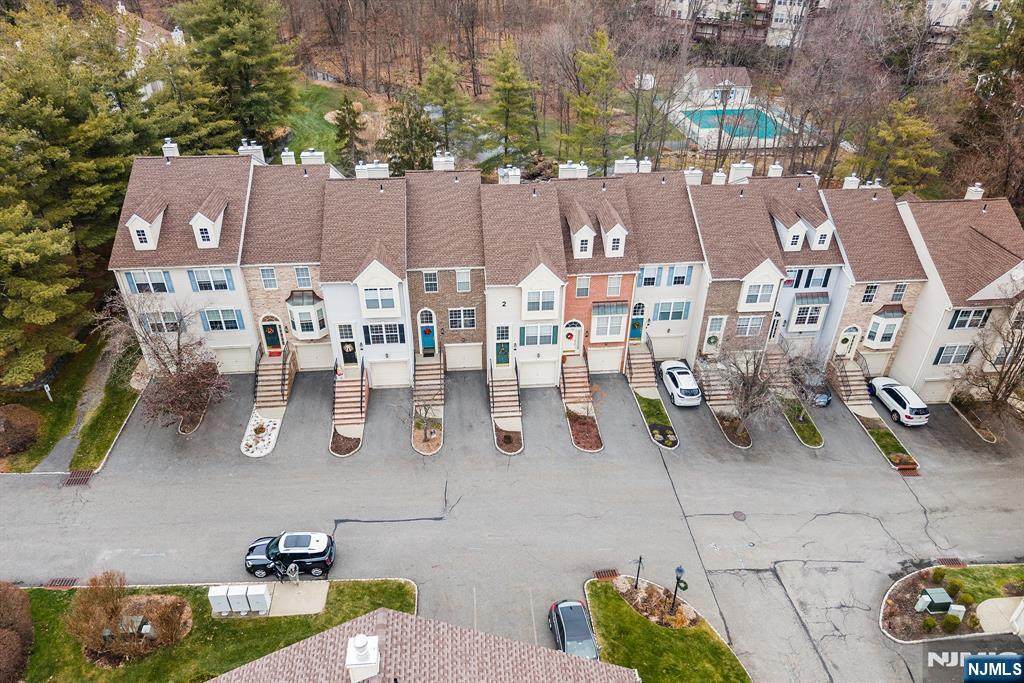 https://bt-photos.global.ssl.fastly.net/njmls/orig_boomver_1_25043762-1.jpg