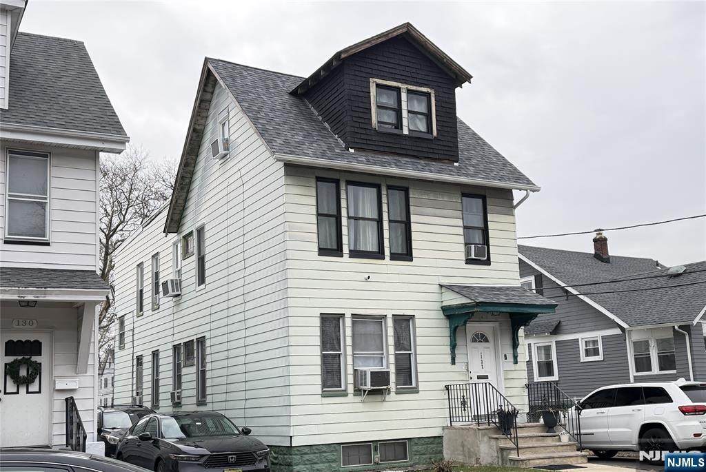 132 Brookwood Avenue - Photo 1