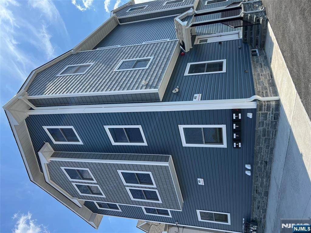 421 Haledon - Photo 1