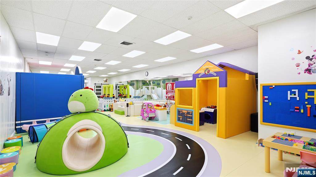 58 Park Avenue - Photo 1