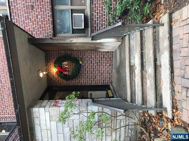 3071 Edwin Avenue - Photo 1