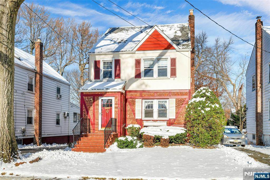 208 Passaic Avenue - Photo 1