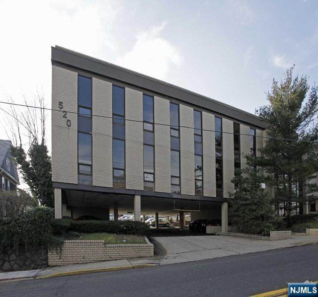 520 Main Street - Photo 1