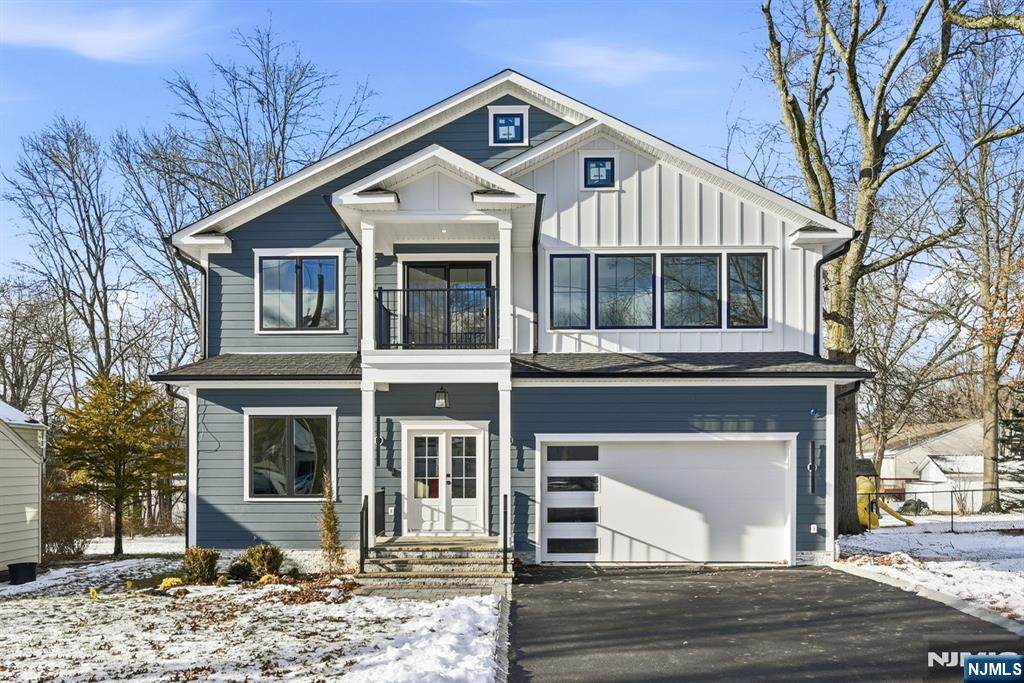 8 Montgomery Road - Photo 1