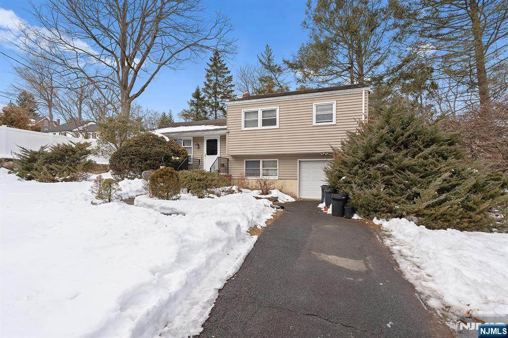 427 Andre Avenue - Photo 1