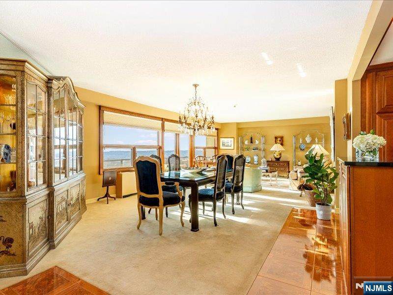 2 Claridge Drive - Photo 1