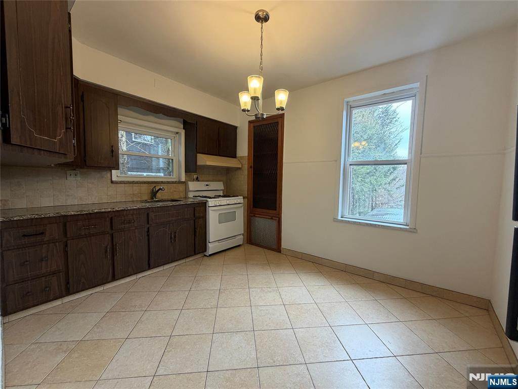 106 Glenridge - Photo 1