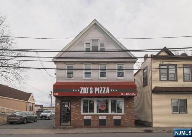 107 Washington - Photo 1