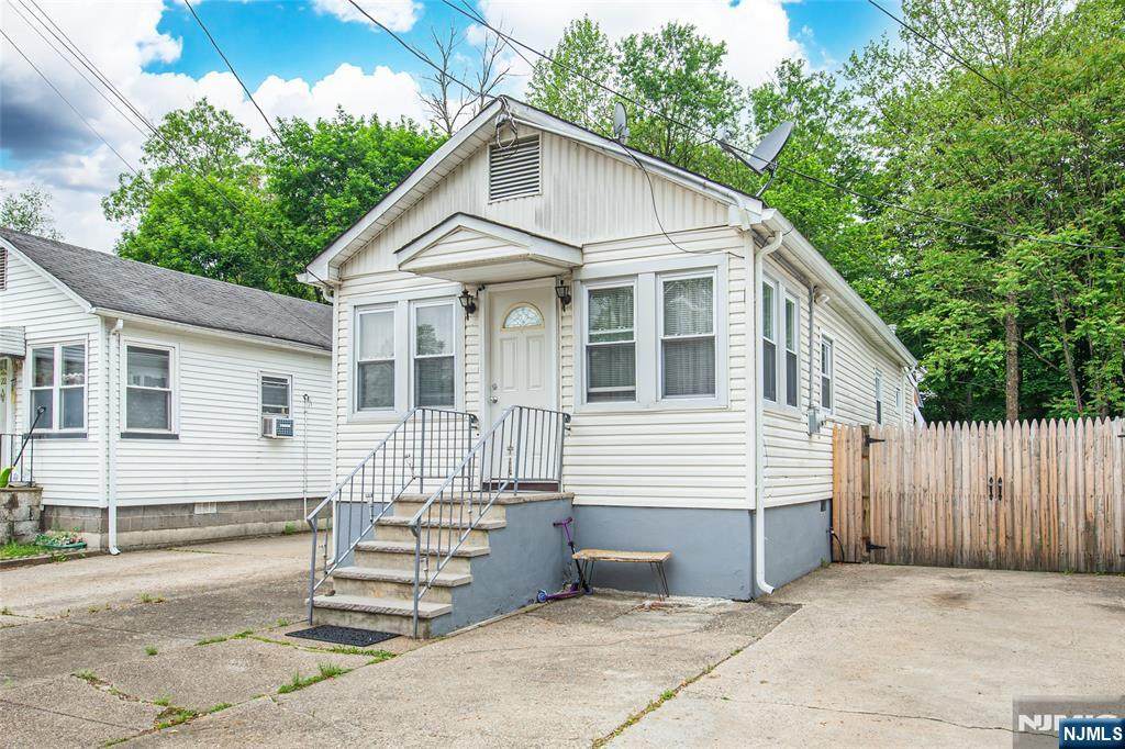 20 Park Drive - Photo 1