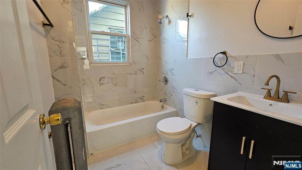 93 21st - Photo 1