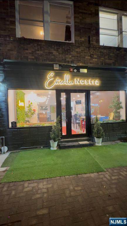 213 Harrison Avenue - Photo 1