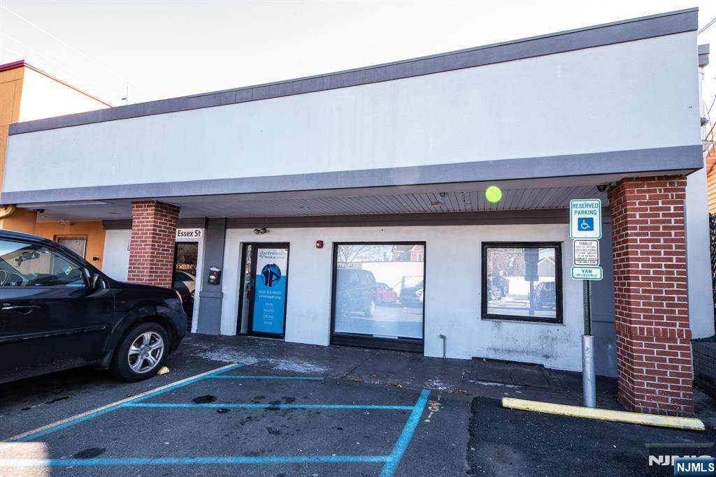 341-345 Essex - Photo 1