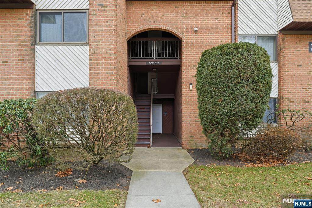 307 Edison Glen Terrace - Photo 1