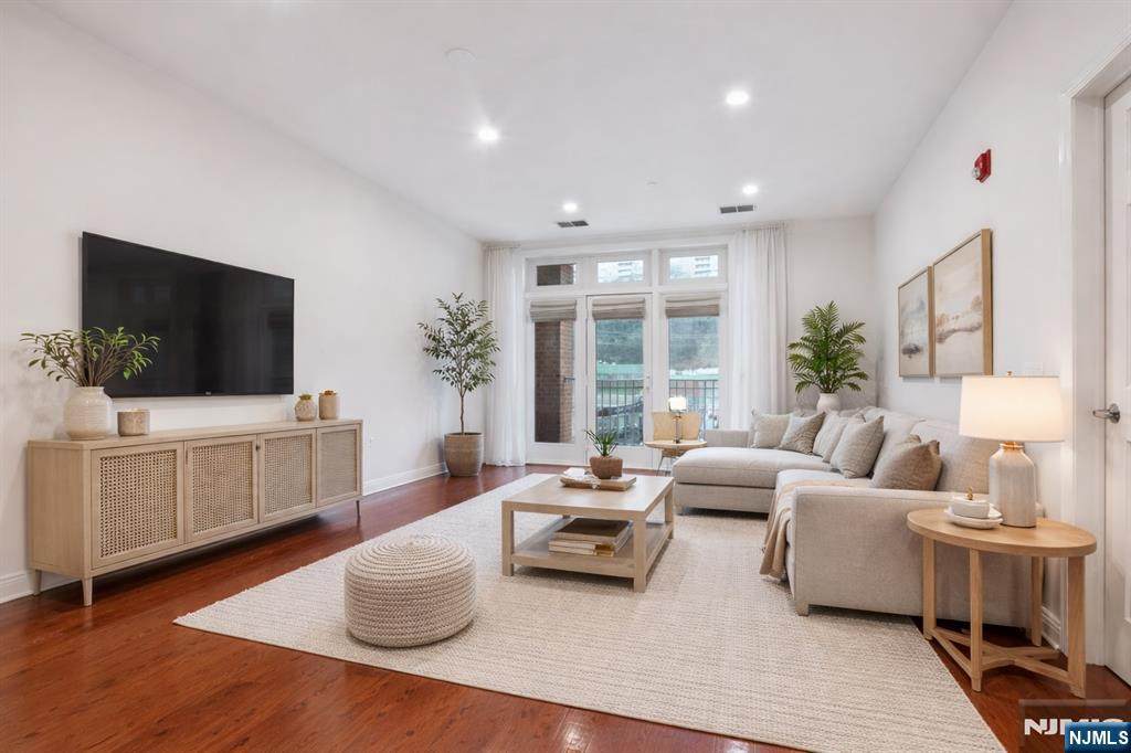 7400 River Road - Photo 1