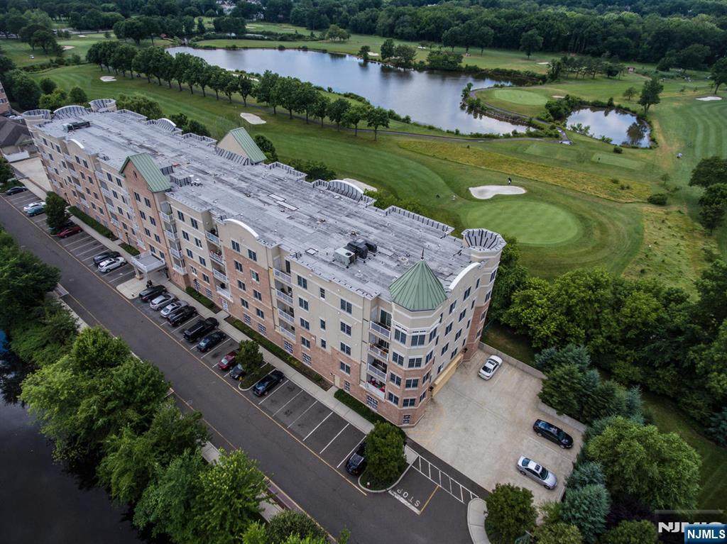 1114 Windsor Park Court - Photo 1