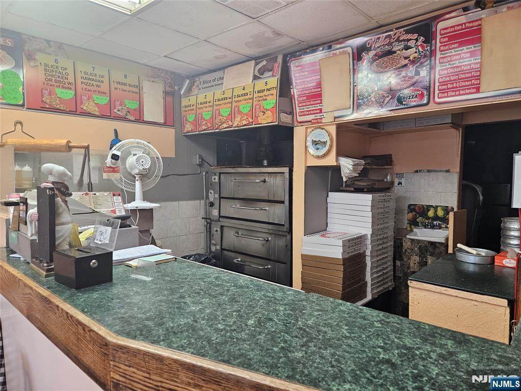 290 Lakeview Avenue - Photo 1