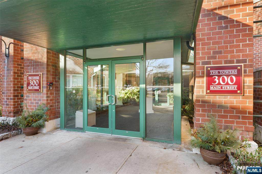 300 Main Street - Photo 1