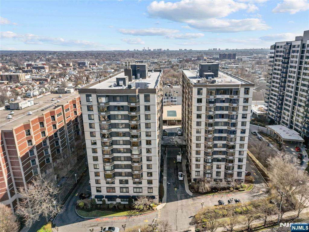 326 Prospect Avenue - Photo 1