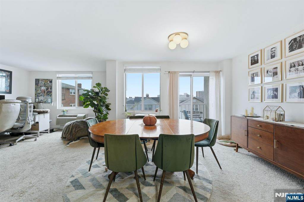 320 Anderson Avenue - Photo 1