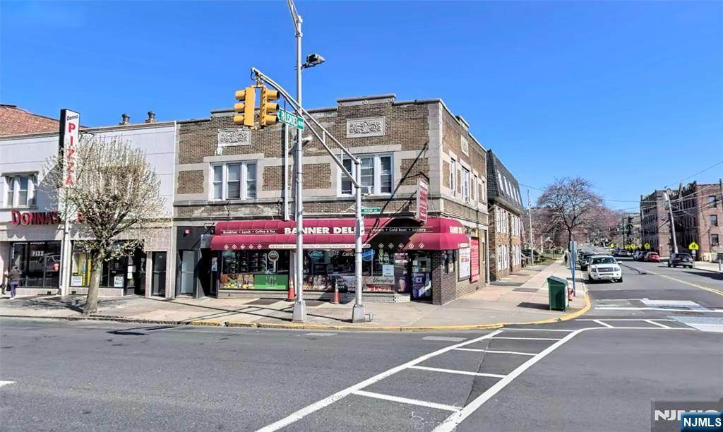 402 Broad Avenue - Photo 1