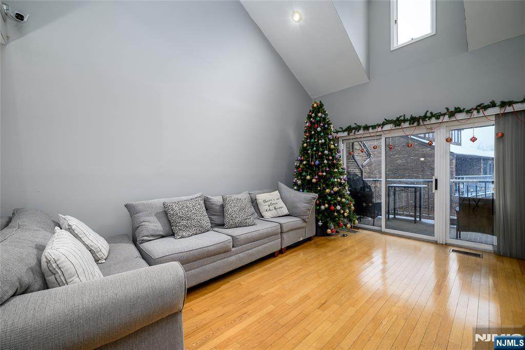 900 Valley Road - Photo 1