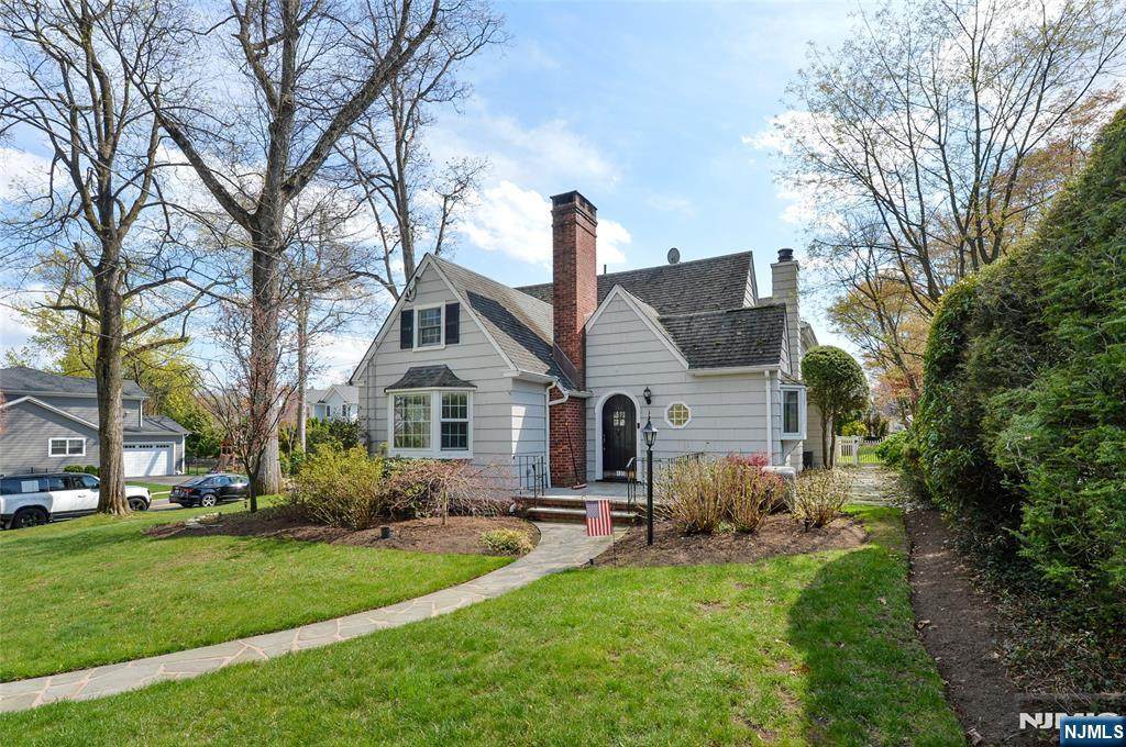 130 Glenwood Road - Photo 1