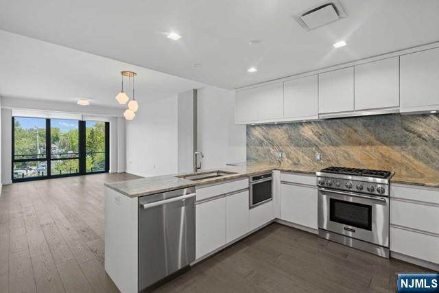 320 Adolphus Avenue - Photo 1