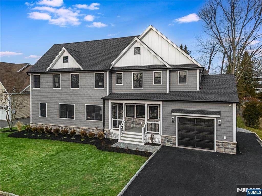 11 Laurel Place - Photo 1