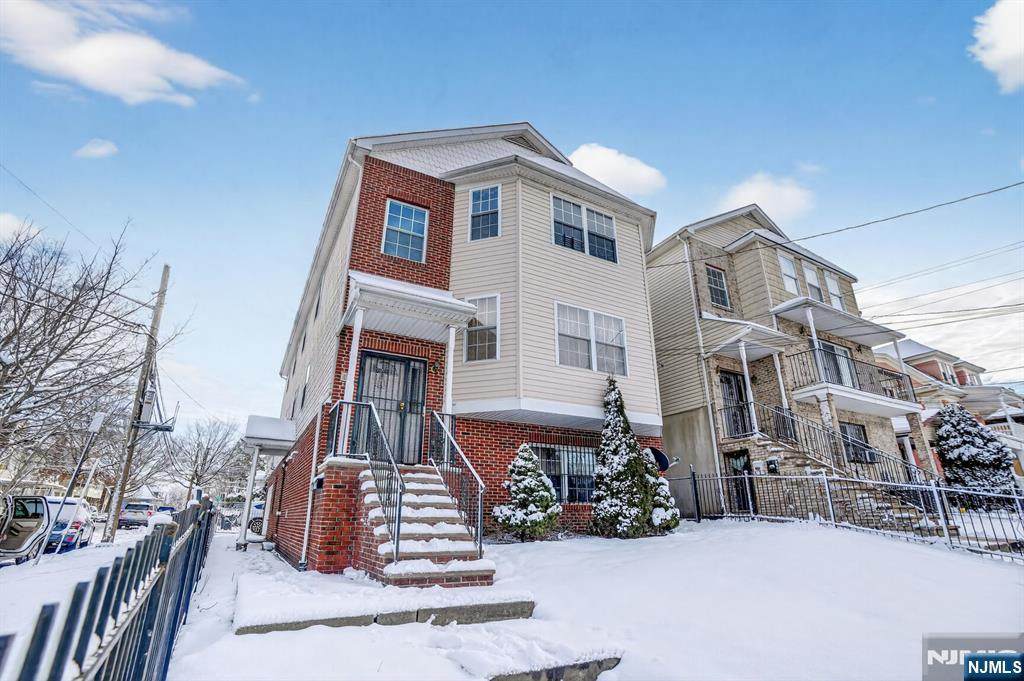 28 Clinton Place - Photo 1