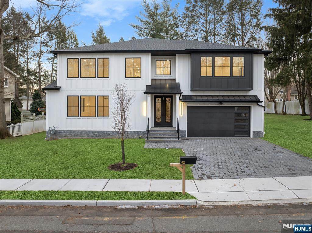 42 Harvey Street - Photo 1