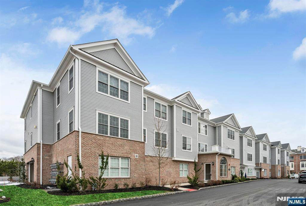 5309 Rio Vista Lane - Photo 1