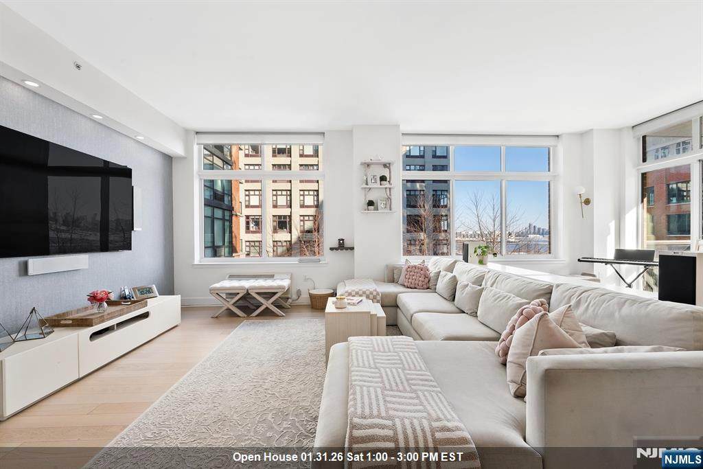 1400 Hudson Street - Photo 1