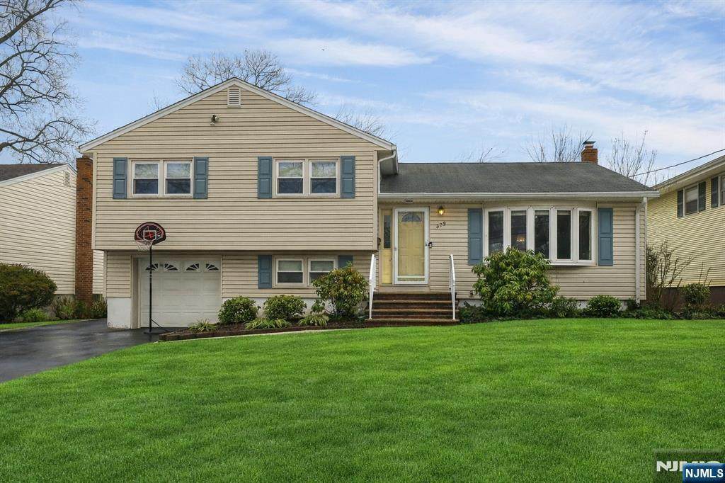 379 Wildrose Avenue - Photo 1