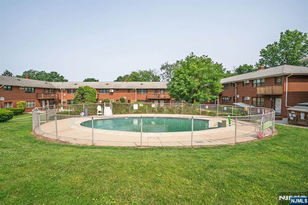 183 Terhune Avenue - Photo 1