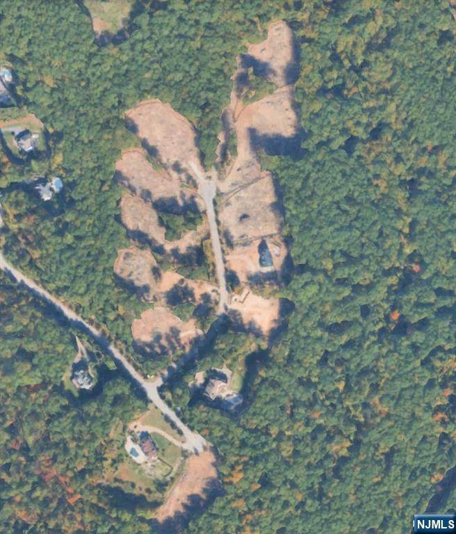 8 Bristol Ridge Road - Photo 1