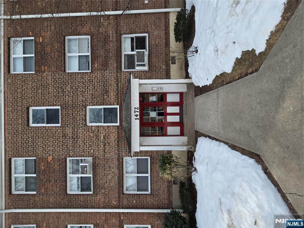 1472 Terrace - Photo 1