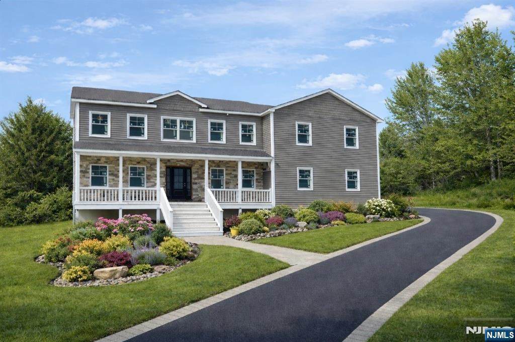 14 Sterling Drive - Photo 1