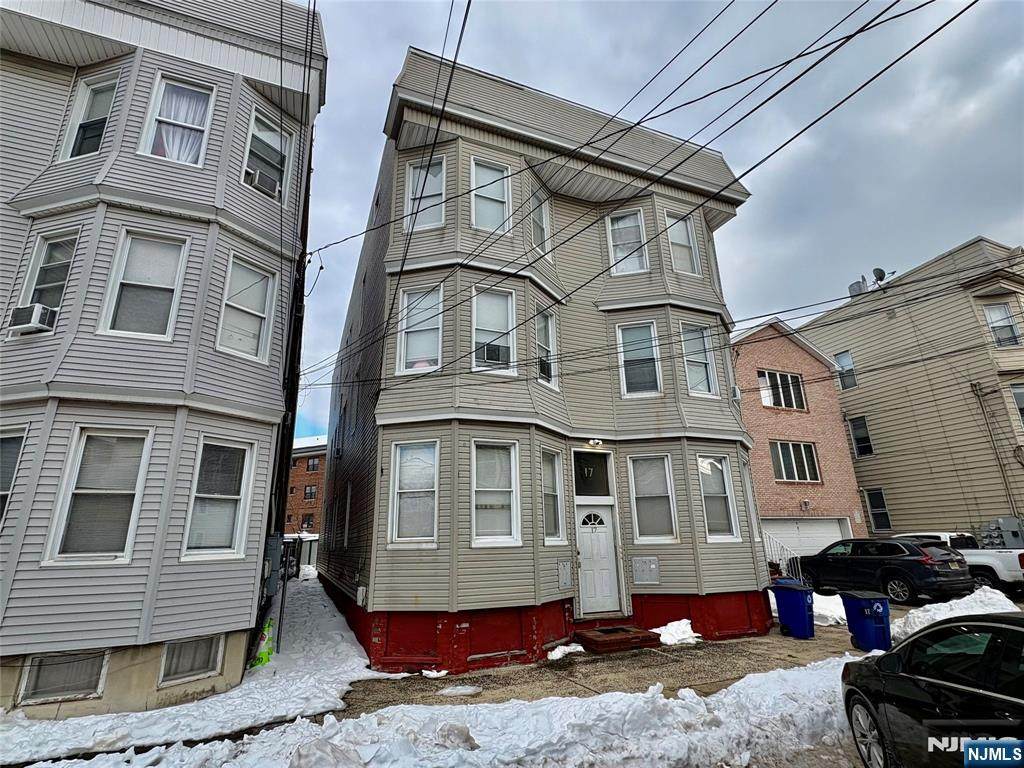 17 Franklin - Photo 1