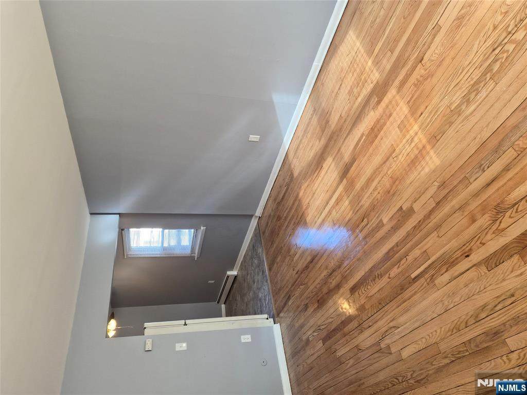 38-56 Hoover - Photo 1