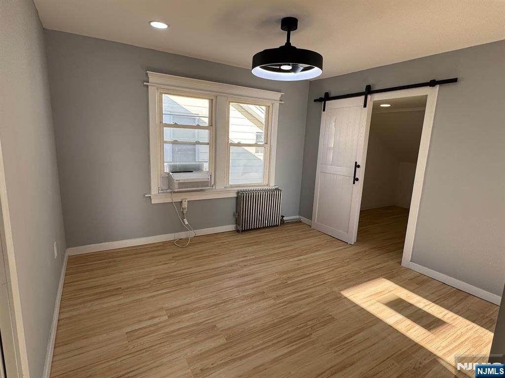 166 Rutherford - Photo 1
