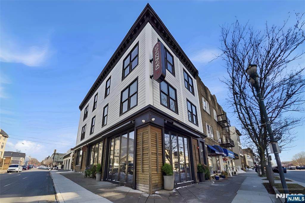 202 Kearny - Photo 1