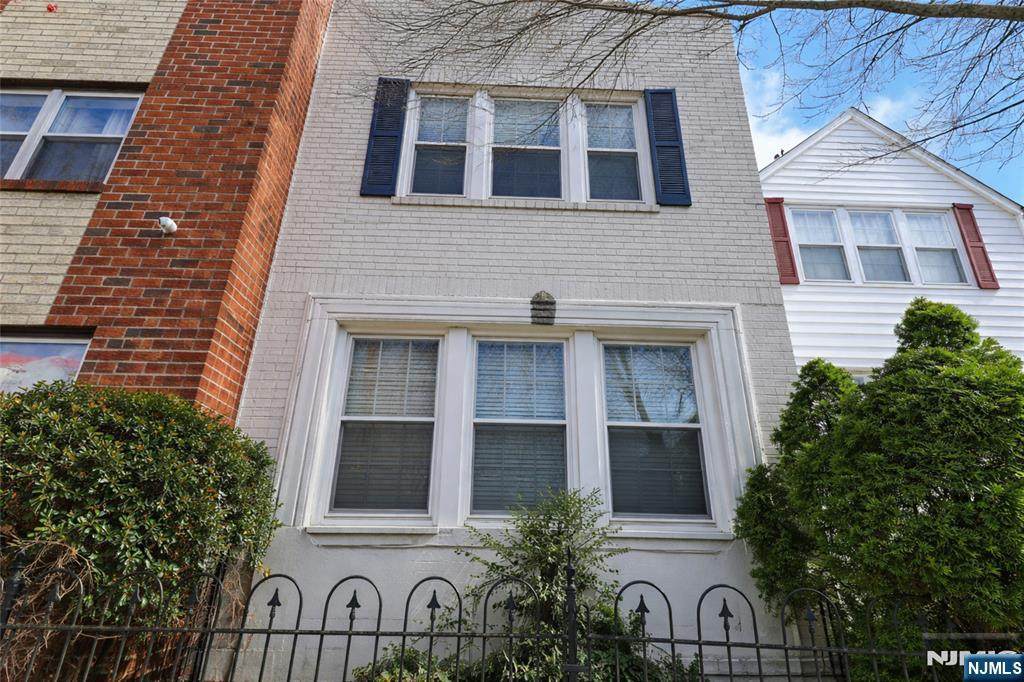 251 Grant Avenue - Photo 1