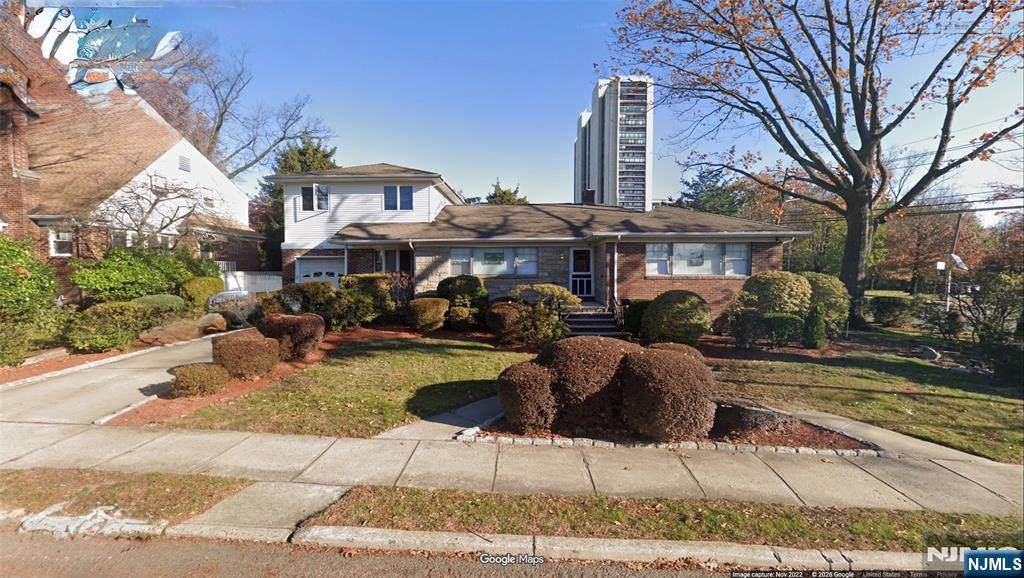 209 Tremont Avenue - Photo 1