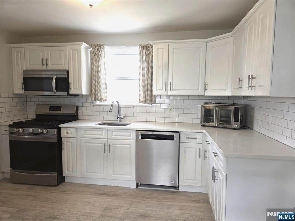 198 Wessington - Photo 1