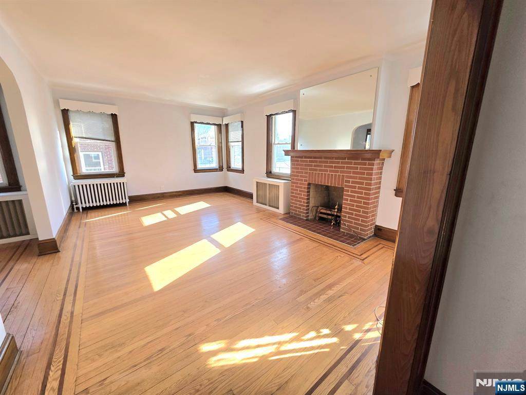 465 Oakdene - Photo 1