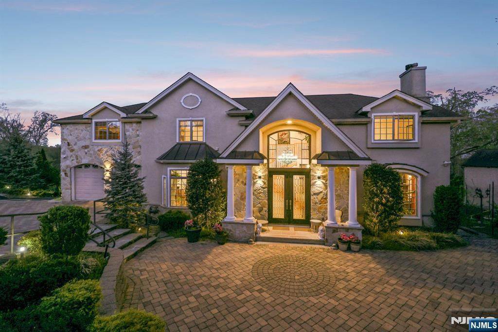 22 Anton Court - Photo 1