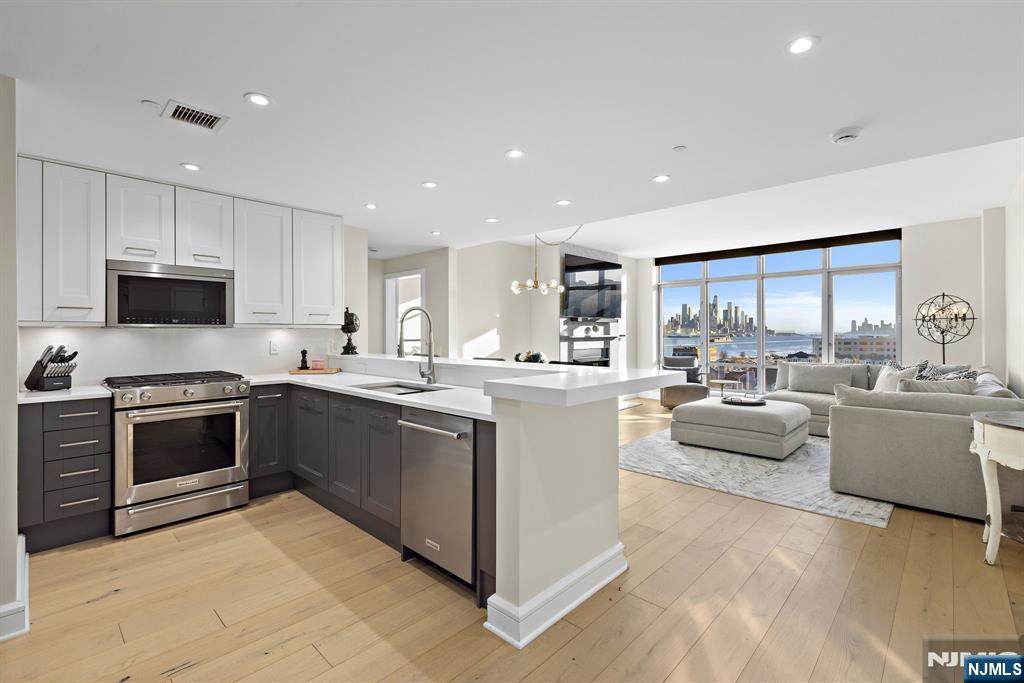 8100 River Road - Photo 1