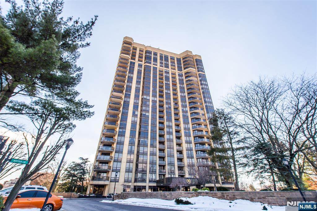 900 Palisade - Photo 1